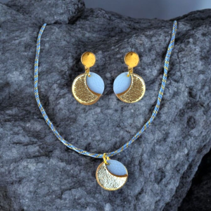 Conjunto gargantilla azul pastel
