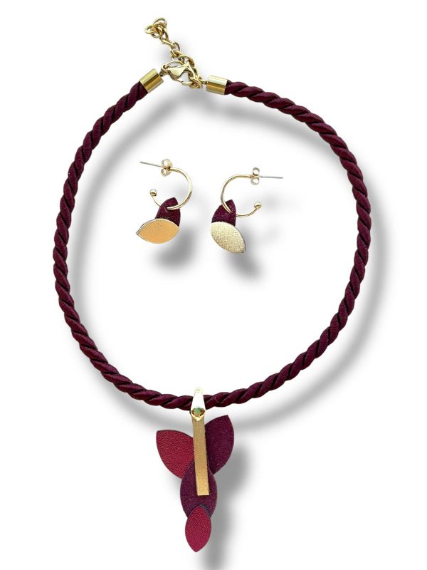 Conjunto Asimétrica vino