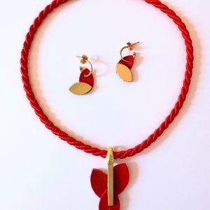 Conjunto Asimétrica Rojo carmín