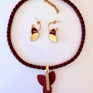 Conjunto Asimétrica vino