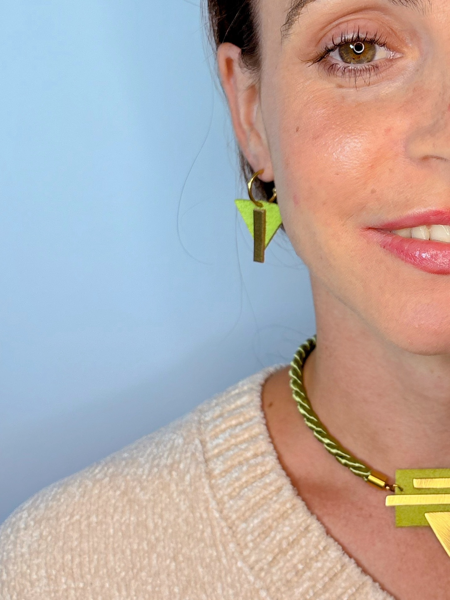 Conjunto Asimétrica verde-oro - Imagen 4