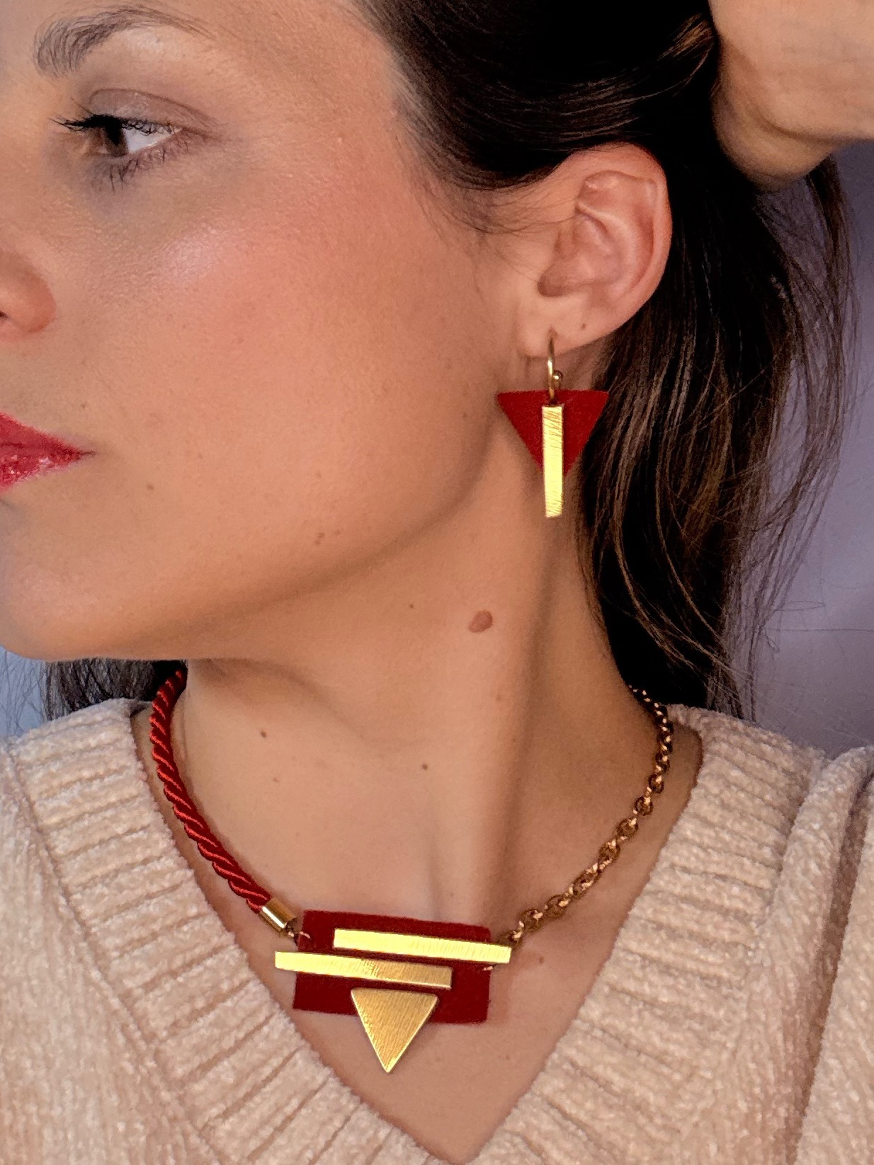 Conjunto Asimétrica rojo y oro - Imagen 2