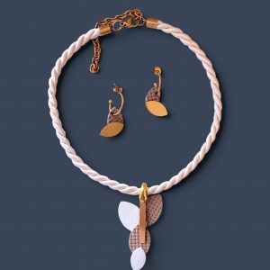 Conjunto Asimétrica blanco y café
