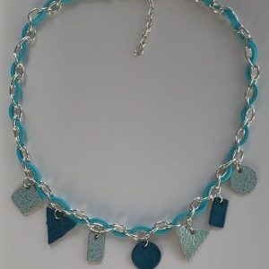 Gargantilla charms turquesa