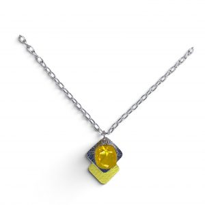 Colgante piel + Swarovski + plata en amarillo limón