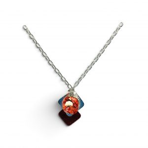 Collar de piel + Swarovski + plata en coral oscuro